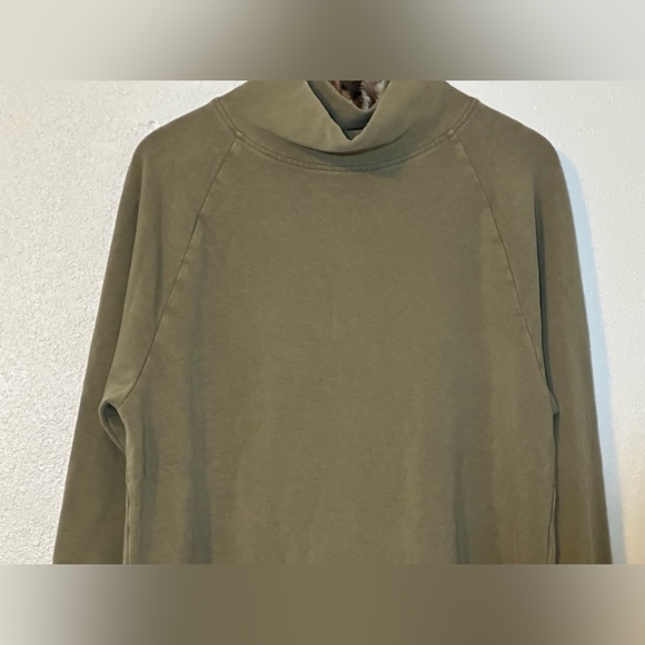 GAP Women’s XL Green Funnel Neck Sweatshirt Sustainable Casual Sweater - Picture 4 of 12